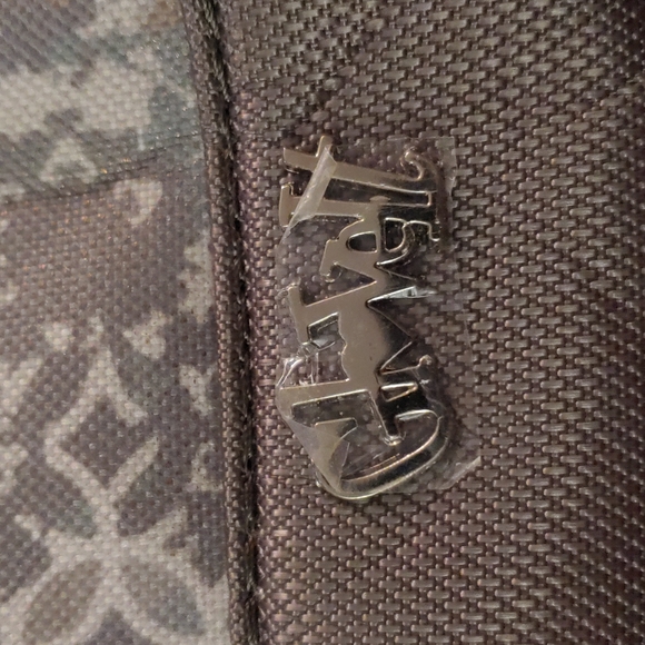 NWOT Wristlet - Picture 4 of 4